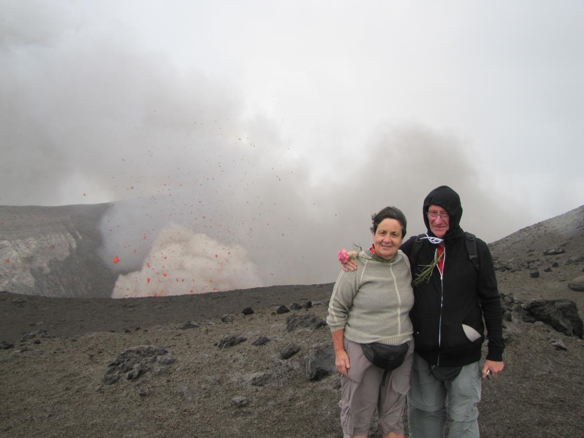 Yasur View Bungalows Loanengo エクステリア 写真